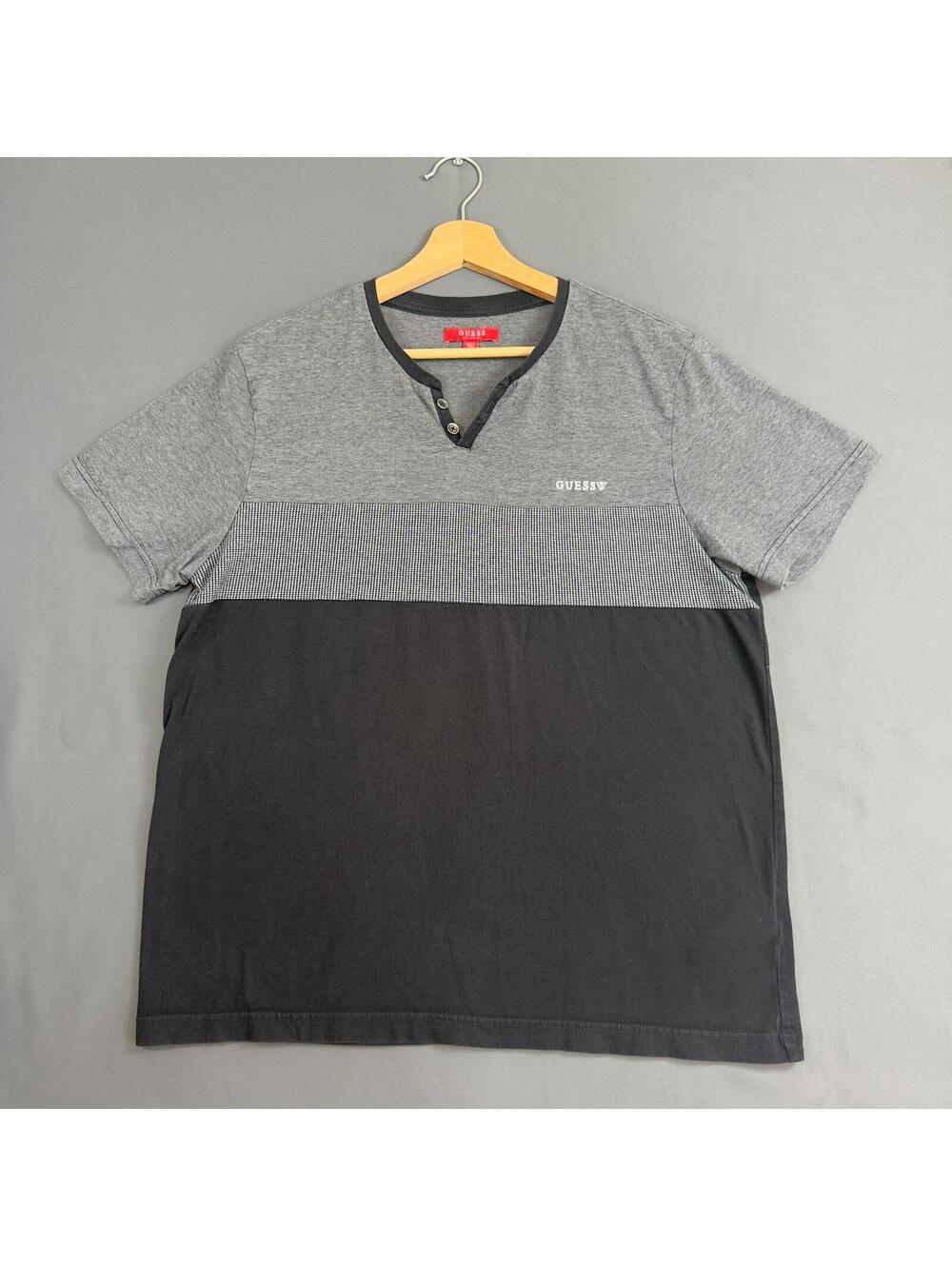 Guess Colorblock Short Sleeve Black Size L T-Shirt Heather Gray